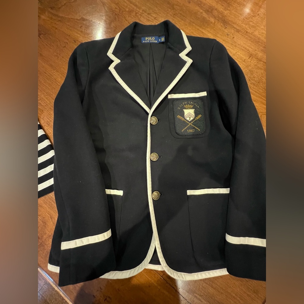 Classic Polo Ralph Lauren Navy Blazer with Off White Trim, Like New, size 6 - Picture 10 of 11
